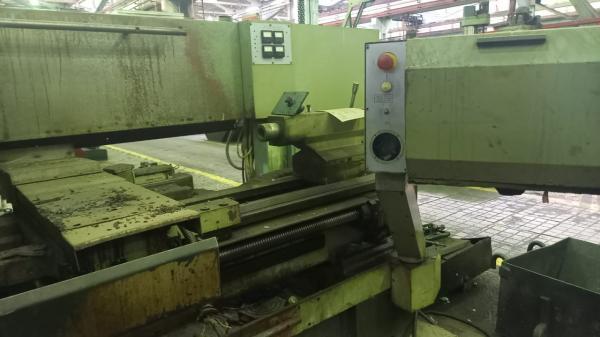 Продаем станок токарный патронно-центровой с ЧПУ 16А20Ф3С39